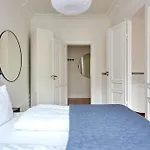 Spacious 3 Bedroom Manor Flat Next To Tivoli *