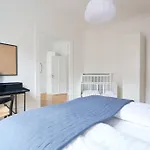 Apartment Spacious 3 Bedroom Manor Flat Next To Tivoli *