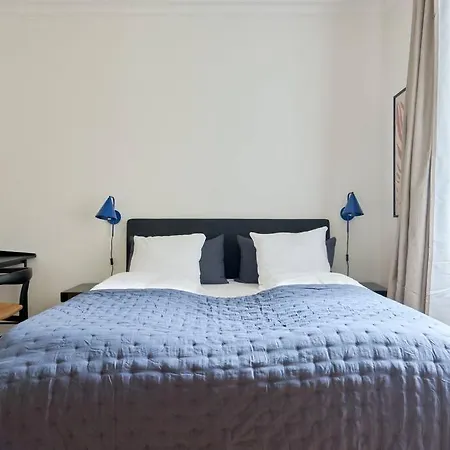 Apartment Spacious 3 Bedroom Manor Flat Next To Tivoli