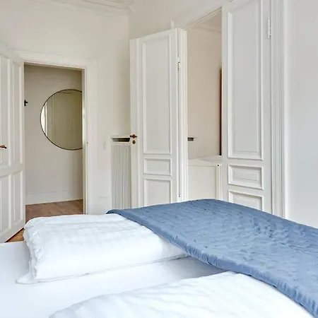 Spacious 3 Bedroom Manor Flat Next To Tivoli Apartamento