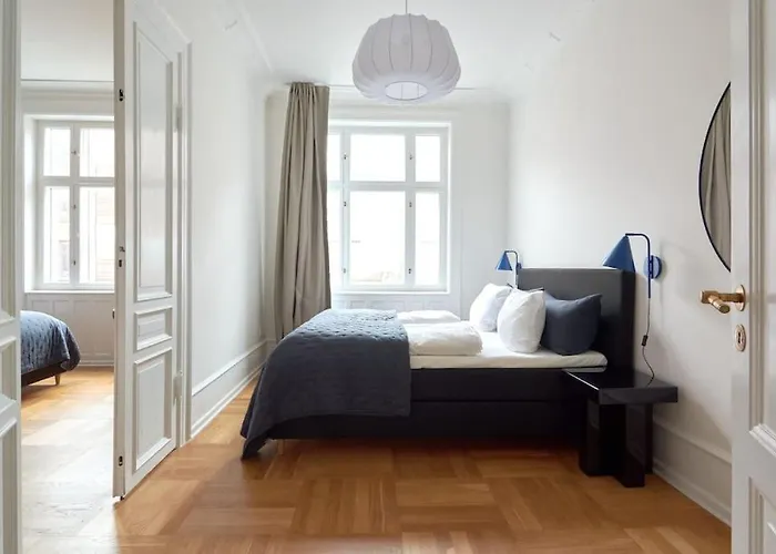 アパート Spacious 3 Bedroom Manor Flat Next To Tivoli