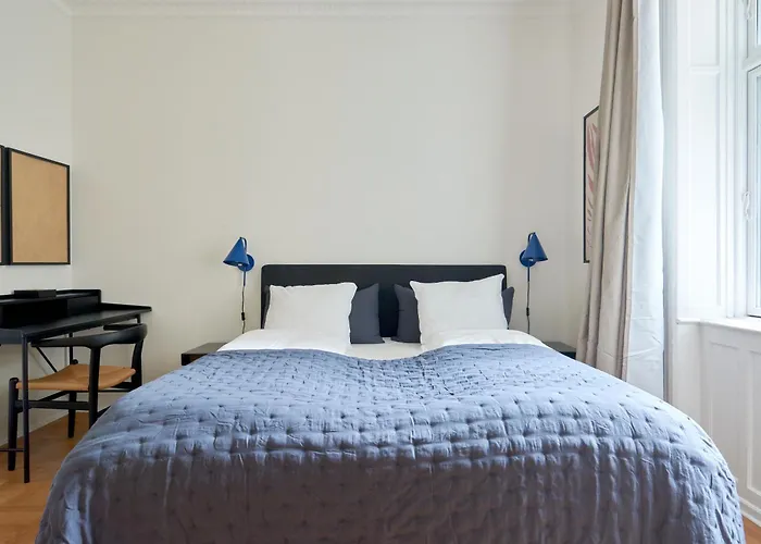 Apartament Spacious 3 Bedroom Manor Flat Next To Tivoli